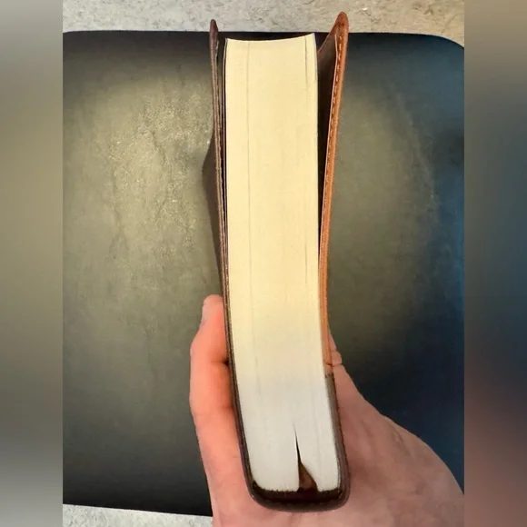 The Message Bible Eugene H. Peterson Brown Leather NavPress Tyndale. Like new - Picture 9 of 9